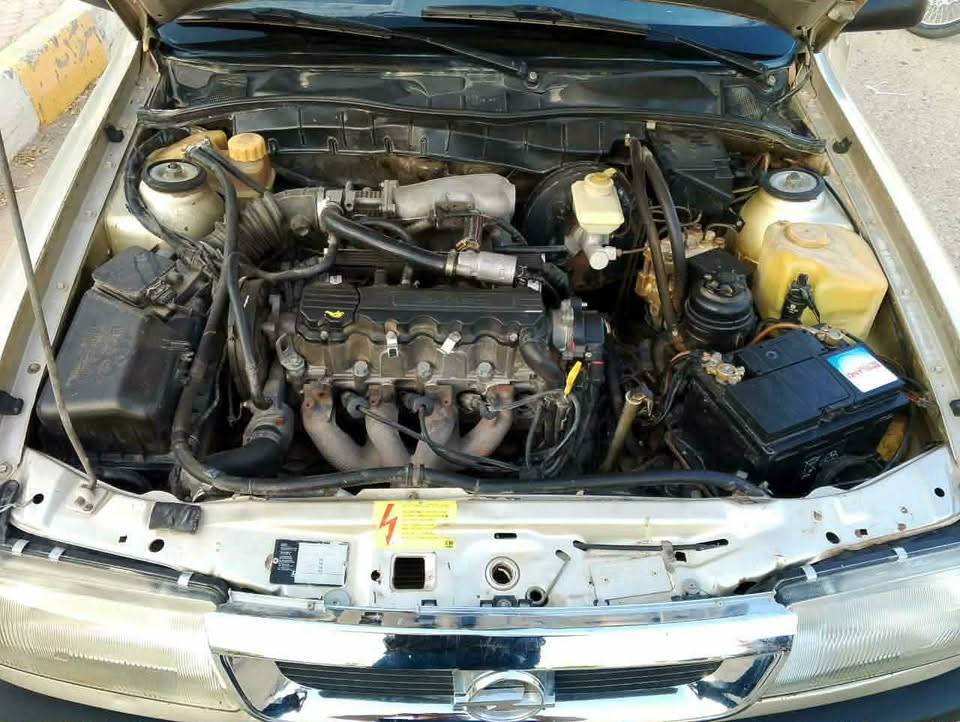 🚗 **سەیارە بۆ فرۆشتن (تەنها بە کاش / نەقد)** 🚗
🔹 **جۆر:** ئۆپڵ ڤێکترا (Opel Vectra)
🔹 **ڕەقەم:** سلێمانی (سالیانەی ۳ ساڵی ماوە)
🔹 **گێر:** ئۆتۆماتیک
🔹 **بارودۆخ:** زۆر پاک و ڕێکخراوە، مەکینە و گێڕی بە شەرتە و بێ کێشەیە.

💰 **نرخ:** ۳۷ وەرەقە (کەمێک مەجالی مامەڵەی تێدایە بۆ کڕیاری ڕاستەقینە)

📍 **شوێن:** [ناوی شارەکەت بنووسە]
📞 **ژمارەی پەیوەندی:** [***********1 تەلەفۆنەکەت بنووسە]
💬 **بۆ زانیاری زیاتر یان بینینی سەیارەکە، ڕاستەوخۆ نامە بنێرە.**

