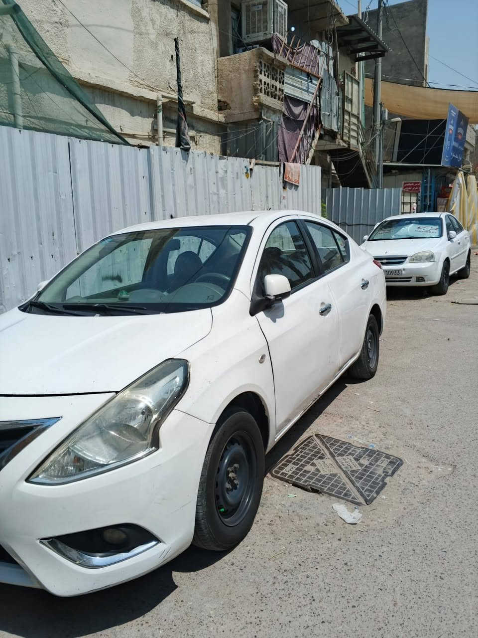 سلام عليكم سياره نيسان سني هندي موديل ٢٠١٩ سياره باسمنا بيها جاملغ امامي اليمنى مبدل وجنطه بارد ودخات بسيطه كلش السعر ٩١ الاتصال ***********
