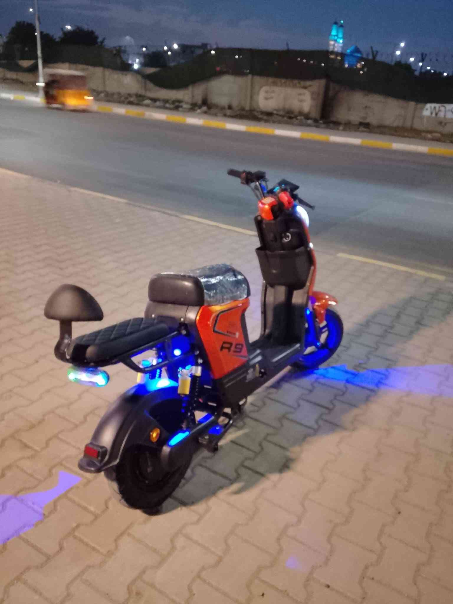 شحن • R9 • ٥ بطاريات