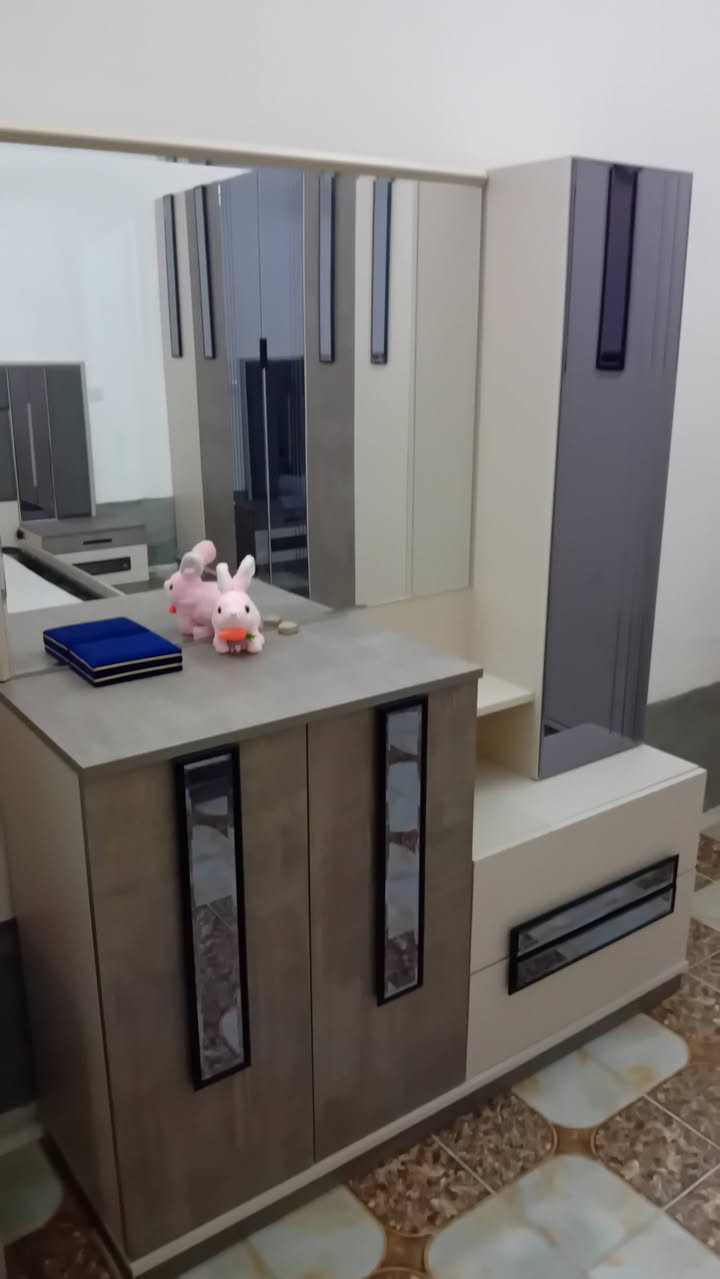 السلام عليكم عندي غرفة تركة جديدة ***********
