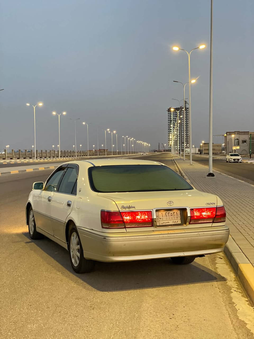 البصره
السلام عليكم 

ملكه جنون 2003 اصل رقم كركوك بسمي مدفوع كمرك وضريبه باقي بس ع رقم دكمتين دي فور الصغير  سياره كفاله عراق يابان  السعر 110 وبيه مجال 
هذه رقمي بي واتساب 
***********
