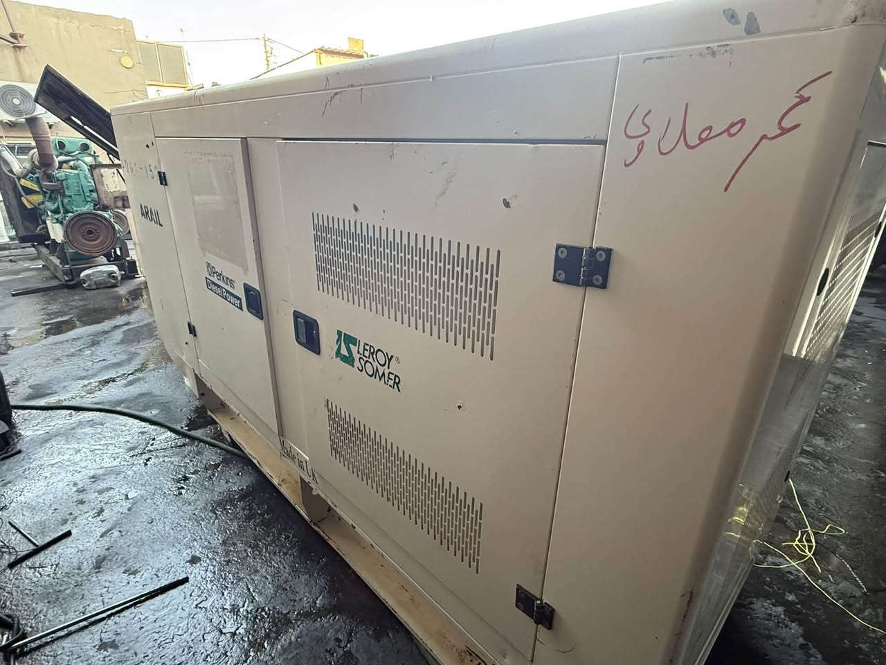 السلام عليكم
بيركنز 105 ملم موديل حديث بريطاني اصلي 
150Kva 
كاتم للصوت 
ساعات العمل اقل 1000 ساعه فقط 
نظام اوتو حمايه فول اوتماتيك
وضع بلاد شركة  
أربيل صناعه جنوبيه 
وضع بلاد شركة  
🚚يوجد توصيل الى جميع المحافظات وبضمان🚚
🚚كياندن هةية بو هةموو شاركان بةكرينتى🚚
 للاستفسار:
 ابو علي 
***********
***********
***********
