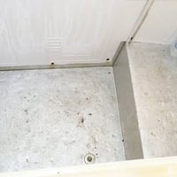 مجمدة تركية • مستعملة • بيها مجال