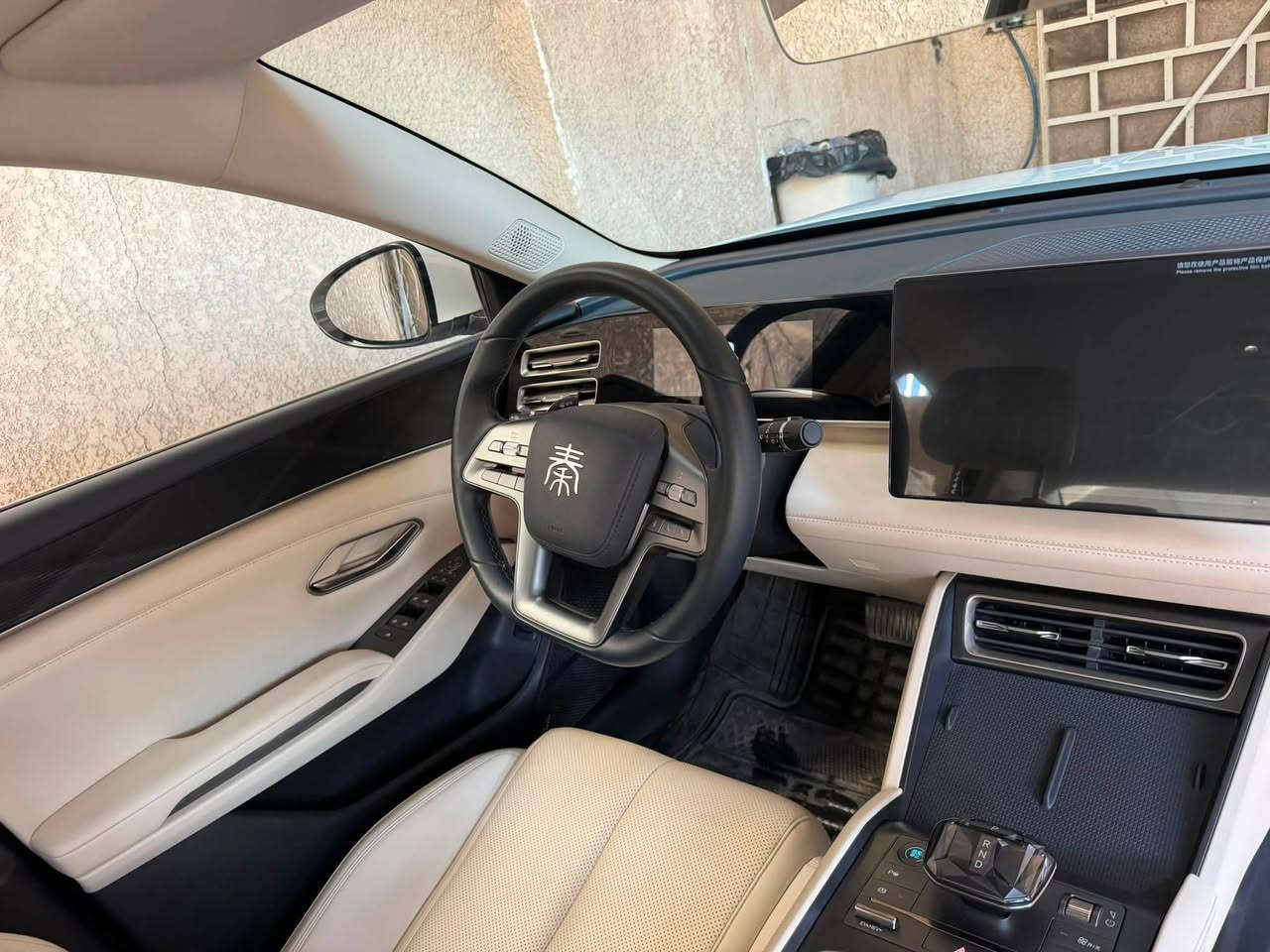بي واي دي كن L 
2025  رقم بغداد 
بطارية 80 كيلو 
13 كامرة 
ماشية 33 
25500 وبيها مجال بسيط 
مكفولة ضربة وصبغ
مكانها شهداء السيدية
***********
