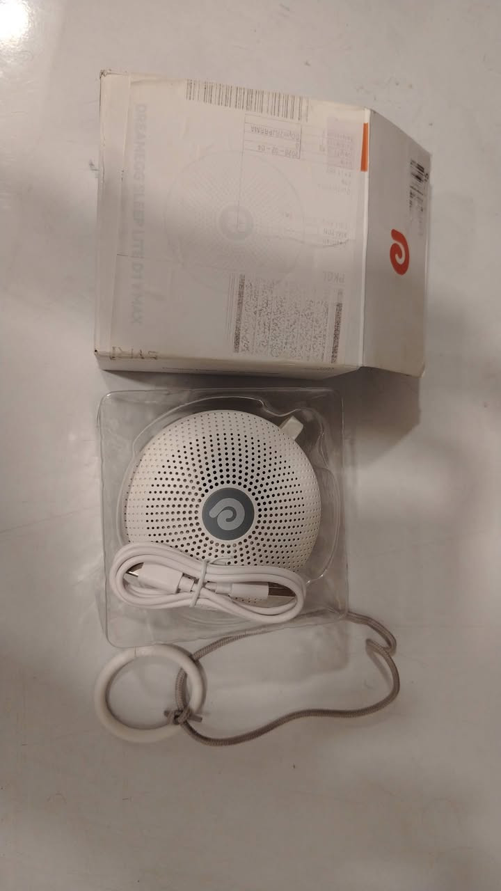 السلام عليكم
، هذا الجهاز هو Dreamegg D11 Max – موديل HFD-W11 Max، وهو جهاز أصوات للنوم والضوضاء البيضاء. �
Manuals+
كليشة جاهزة للبيع 📢
جهاز Dreamegg D11 Max للنوم والراحة 😴
🔊 يحتوي على 21 صوتًا مهدئًا مثل الضوضاء البيضاء، أصوات المطر، البحر، النهر، المروحة وأصوات الطبيعة. �
Yamanashi SP Needs +١
🔋 بطارية داخلية 1800mAh قابلة للشحن.
🔌 شحن USB Type-C.
⏱️ مؤقت نوم 30 / 60 / 90 دقيقة أو تشغيل مستمر. �
Walmart Business
🔉 مستوى الصوت قابل للتعديل.
📦 صغير وخفيف ومناسب للبيت والسفر.
🔊 سماعة 5W / 40mm.
📏 الحجم تقريبًا 9.3 × 9.3 × 4.7 سم.
⚖️ الوزن حوالي 240 غرام.
🇨🇳 صنع في الصين.
الموديل: HFD-W11 Max
العلامة: Dreamegg
السعر :15مع الكارت الضمان الاصلي 
الرقم:*********** 
مناسب للنوم، الاسترخاء وتقليل الإزعاج من الأصوات المحيطة. �
