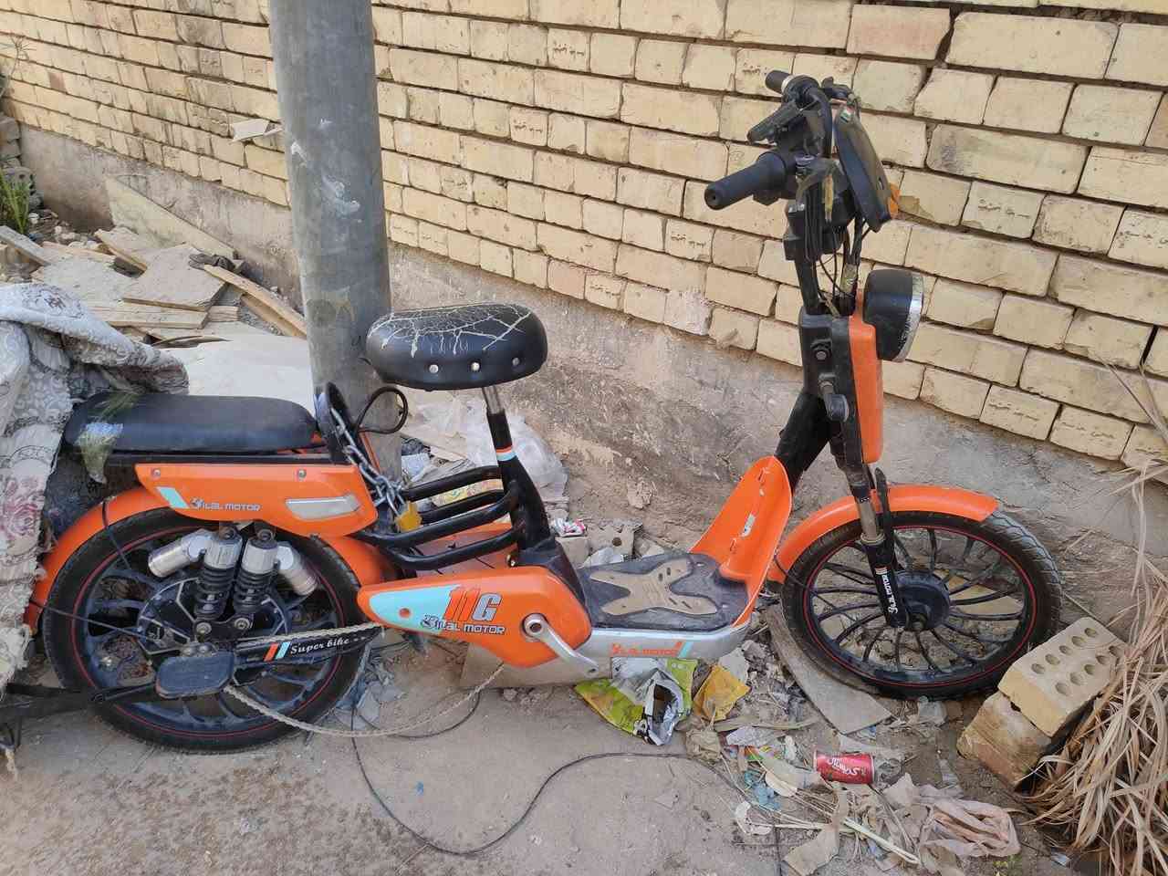 بايسكل شحن شركه بلال حجم 24 شغال مابي نقص 4 بطاريات نضيفات كلش مكان كنطره السلام سعر275 وبي حق جيه ***********
