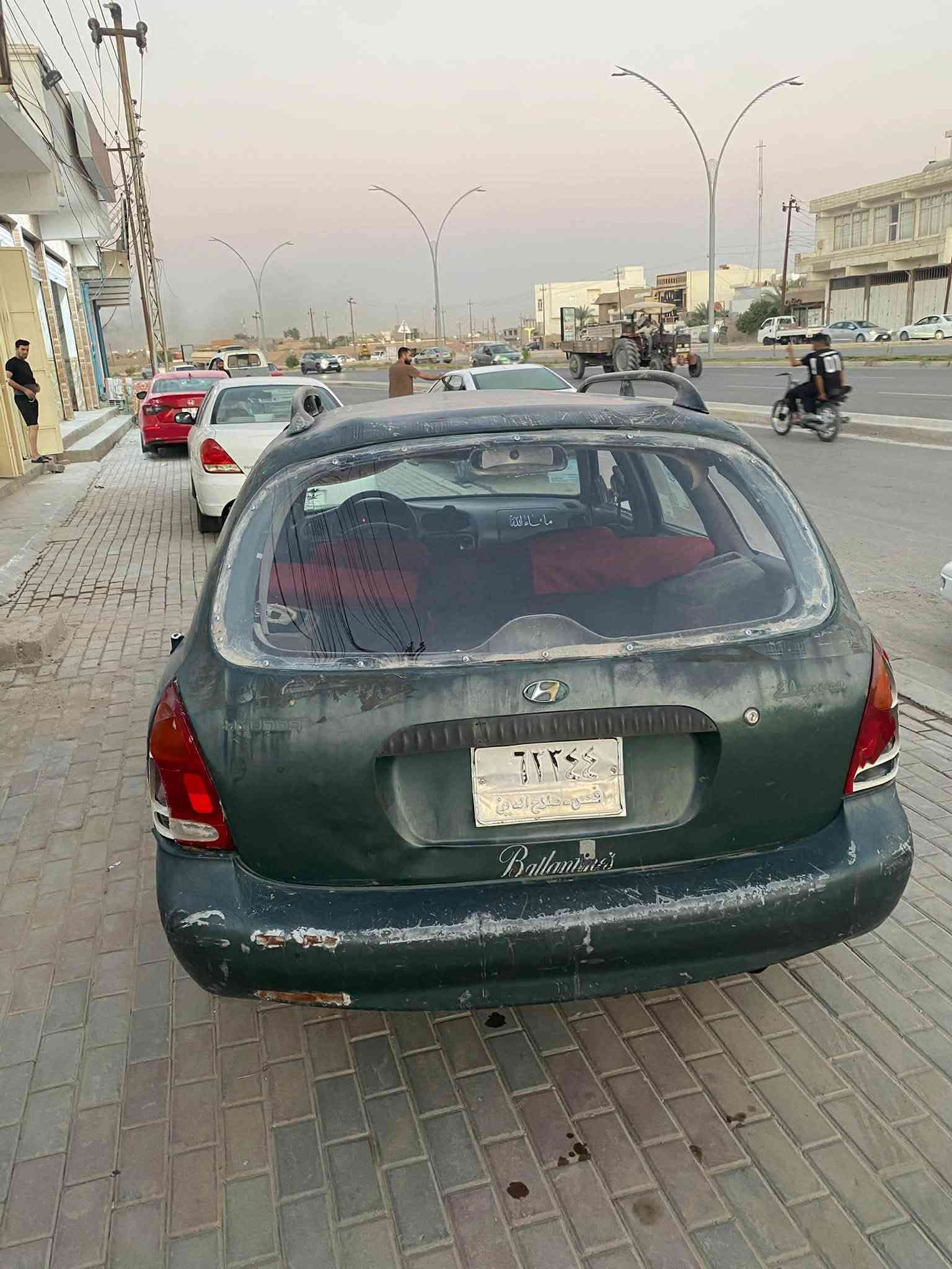 سلام عليكم 
هوندا للبيع او مراوس مع فرق نقد 
تخم تاير جديد باتري جديد محرك مكفول عقل الكير بي خربطة السيارة  اطلع بيها شغالة وتمشي  خير من الله عايزها ترتيب مثل ما موضح بالصورة مكان السيارة سامراء  اتعهدلك تحويل وغرامات  #***********
