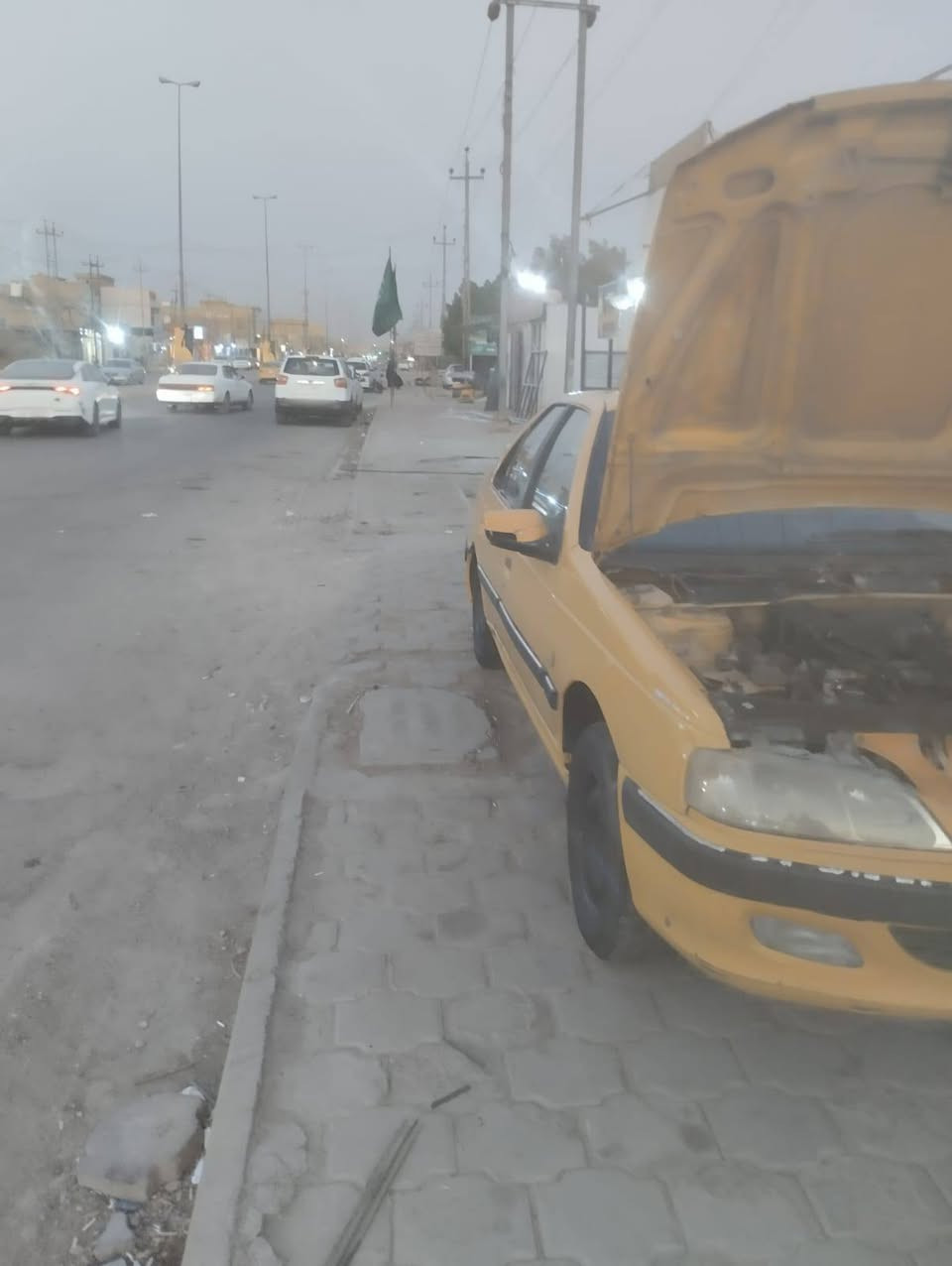 (مكلف بل نشر)السلام عليكم بيجو بارص 15سنويه 27 مداور ثاني يوم مكينه كير حداديه خير من الله بيه ضربه خفيفه بل بجم السعر ٢٥وبيه مجال مكاني الناصريه  الرقم ***********
