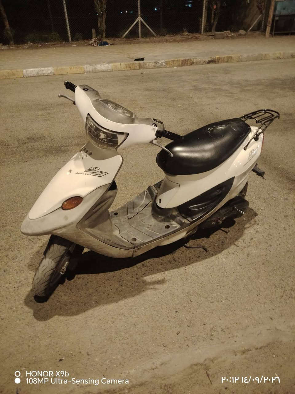 دراجه بيجي سلف هندر لايت اشاير هورن عداد سعره بانزين كله شغاله مانقصه اي شي مكينه تخبل شلعه ومشي وناعمه مكاني ناصريه مركز وهاذه رقمي *********** 

اول فتحه اله بوش وبستم 

سعره 275

نص مكتوب في الصور:
- HONOR X9b 108MP Ultra-Sensing Camera ٢٠:١٢ ١٤/٠٩/٢٠٢٦
- HONOR X9b
- 108MP Ultra-Sensing Camera
- ٢٠:١٢ ١٤/٠٩/٢٠٢٦
- O HONOR X9b
- ٢٠:١٣ ١٤/٠٩/٢٠٢٦