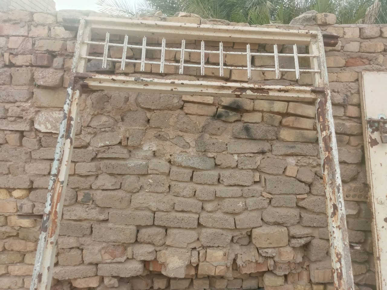 باب ثقيل • كامل • خاص
