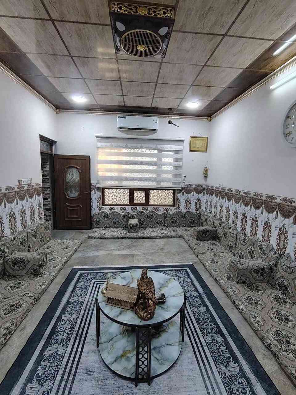 أعلان 1672
مكتب النسور ***********
يوجد لدينا دار للبيع المساحة 200متر 
الموقع   حي العسكري مقاطعه 77قرب مدرسه الشهامه 
🔥السعر125مع المجال 🌹👉🏿👉🏿
الاستفسار مراجعة مكتب النسور حولي حي العسكري قرب قاعة بسطملي والفرع الثاني سايدين كوباني
