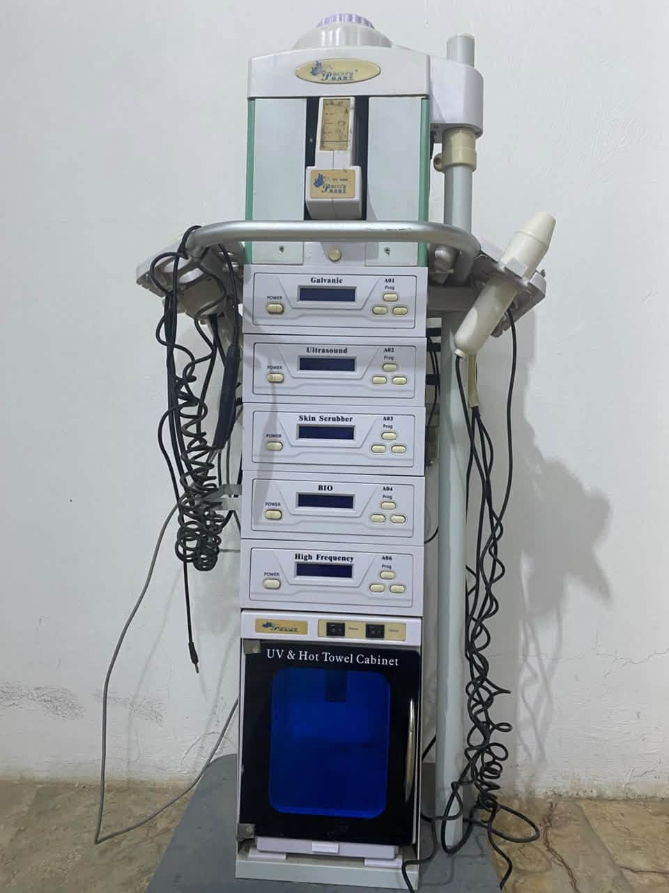 اجهزة معروضه للبيع بيهن عطل بسيط/ النجف للاستفسار ***********
