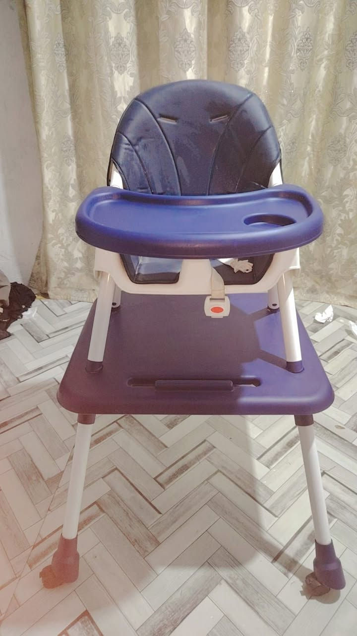 هذا المرجوحه ماابيه اي ضررر جديده كرسي ممستخدم قليل كلش سعرهم 125 مستعجله بييع اريد انتقل ***********
