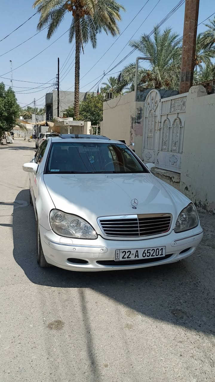 للأستفسار الاتصال ***********
موديل2001 اصل حجم S350 
مواصفات
1_ اربع  ابواب شفط مع الجنطه
2_محرك+كير  مكفولات ⁦
3_نظام جوبلسات ابلادي تصعد وتنزل حسب رغبة الشخص 
4_كروز سرعة
5_ سلايد رؤف طكتين ⁦
6_مراية داخلية+جانبة عاكسة ⁦
7_تحكم ستيرن ⁦
8_ ستيرن كهرباء ⁦
9_ كشنات جلد كهرباء 
11_ كشنات خزن ميموري 3 وضعيات 
12_ لد بلادي ع اليدات الداخلية+ الاقدام⁦
13 انارة ترحيب خارجية وداخلية ⁦
14_شاشة اعطال💬
15_داخل جلد أسود نظافته 99 %⚔️⁩
16_لايت لد نهار
17_شاشة  
18_ جام ازرق 
19_سيستم ايرباكات عدد 12
20_ويل كب 16 بلادي +تخم تاير جديد⁦
21_اشاير بالمري 
22_ نظام ABS 
23_حساس مطر💦
25_كشنات هيترات امامي خلفي 
26_بردة كهرباء
27 - لايت زنون 
30 - صندوق شفط
31 مراية في الوسط كهرباء
32- مرايات جانبية شفط 
33 - فتحة سقف شغالة 
34- حساسات أمامية وخلفية 
35 تبريد خير من الله
36دكم ناعمه 
رقم اربيل انكليزي 
🔴سعر 138🔴
تحويل ثاني يوم 
ملاحظه السياره اترايها من زاخو للبصره ما معناها جديده وكاله
مكاني ديالى بعقوبة
