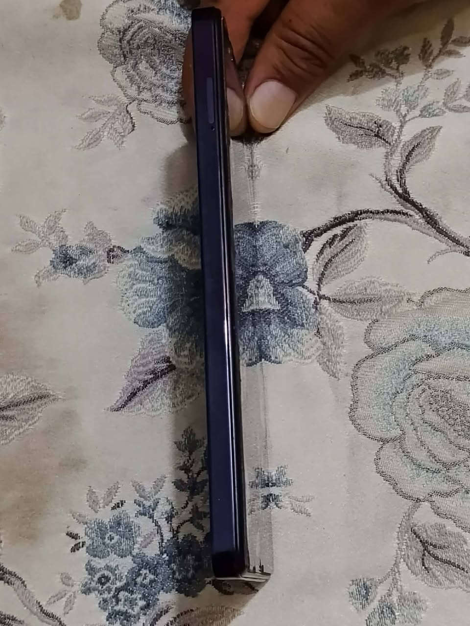 السلام عليكم جهاز انفنكس نوت 30 ذاكره 128 بعده نضيف مامفتوح كرتونيه وأغراضه موجوده  السعر 125 ***********
