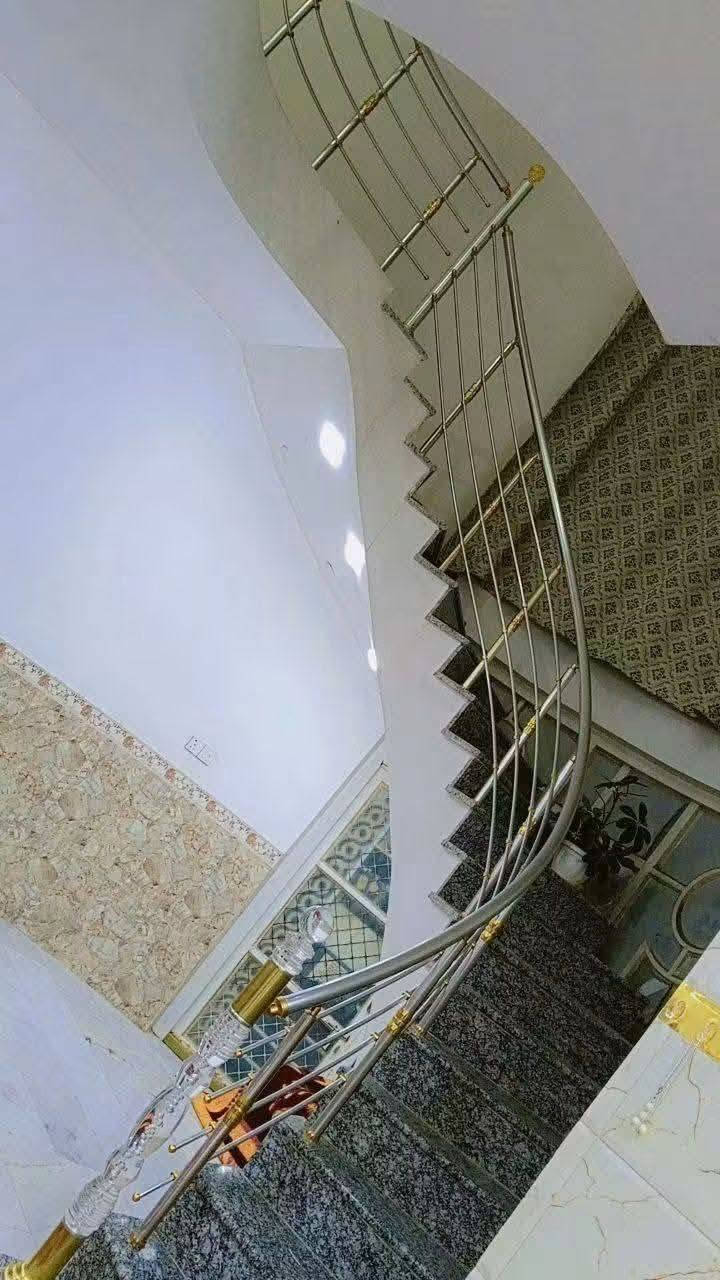 إعادة النشر
دار سكن للبيع في منطقه الفلاحية

الدار ركن على الوجه مقابل شارع الحي مساحة الدار الفعلية في السند ٣٥٠متر تقع على شارع تجاري عرض ٣٠ متر والجانب شارع ١٥ متر الدار طابقين مع محل بناء حديث أي تفاصيل على الرقم  ***********                     غير متواجد على الفيس

شراي تجي تعاين الدار مو شراي رجاء لاتراسل السعر والخصم بعد المعاينه
