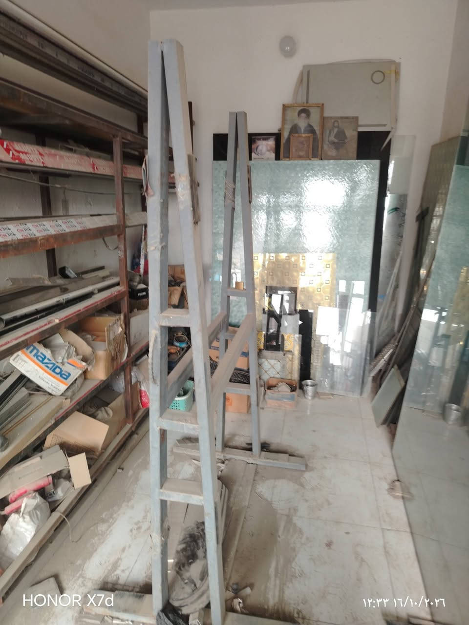 زجاج حديد • ٢م • عرض١٢٦ ارتفاع٢١٥