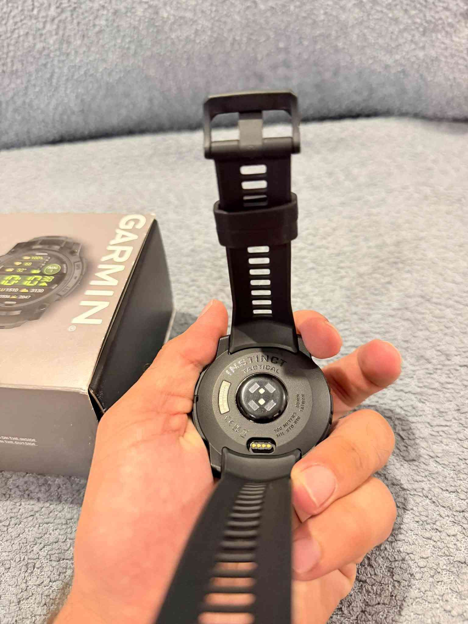 Garmin Instinct 3 • بالضمان • سير اضافي