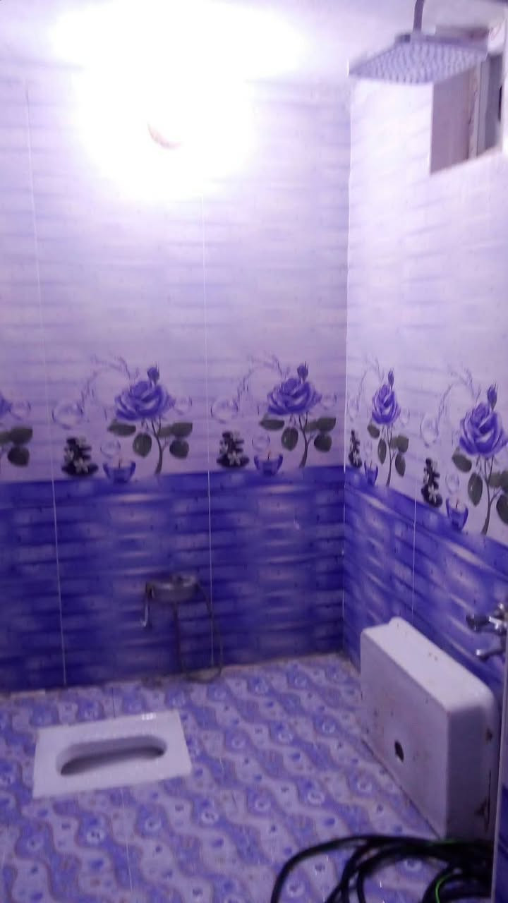 🏡 بيت طابق واحد للايجار – 🏡

🔹 الموقع: الرمادي 5كيلو قرب على جامع المصطفى 

🔹 المساحة: 100 متر 
✅ الشارع 10متر 
✅ جميع الخدمات متوفرة 
يتكون البيت من:
🔸 2 غرف نوم
🔸 صالة
🔸 مطبخ
🔸 صحيات داخلية وخارجية 
السعر 350  وبي مجال 
للاستفسار ***********
