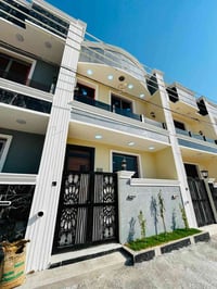 🏠#للبيع_بيت_50متر واجهيه 5متر نزال 10متر 🏗️بناء طابقين وبيتونه   📍العن...