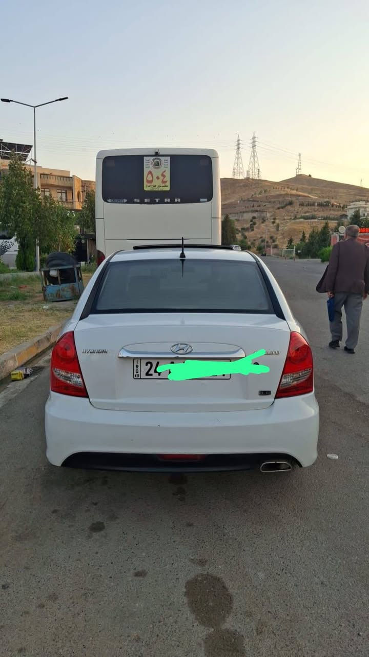 اكسنت 2010 بلا دعم   بيها صبغ اصبعين وتعدبل بارد يم بك لايت  كير ومكينه شرط طخم كامل سباره جاهزه  هزة وسنويه كلها  جديده   رقم دهوك جديد  السعر 97 ومجال لل استفسار اكثر انتصال ع رقم *********** دهوك, العراق

