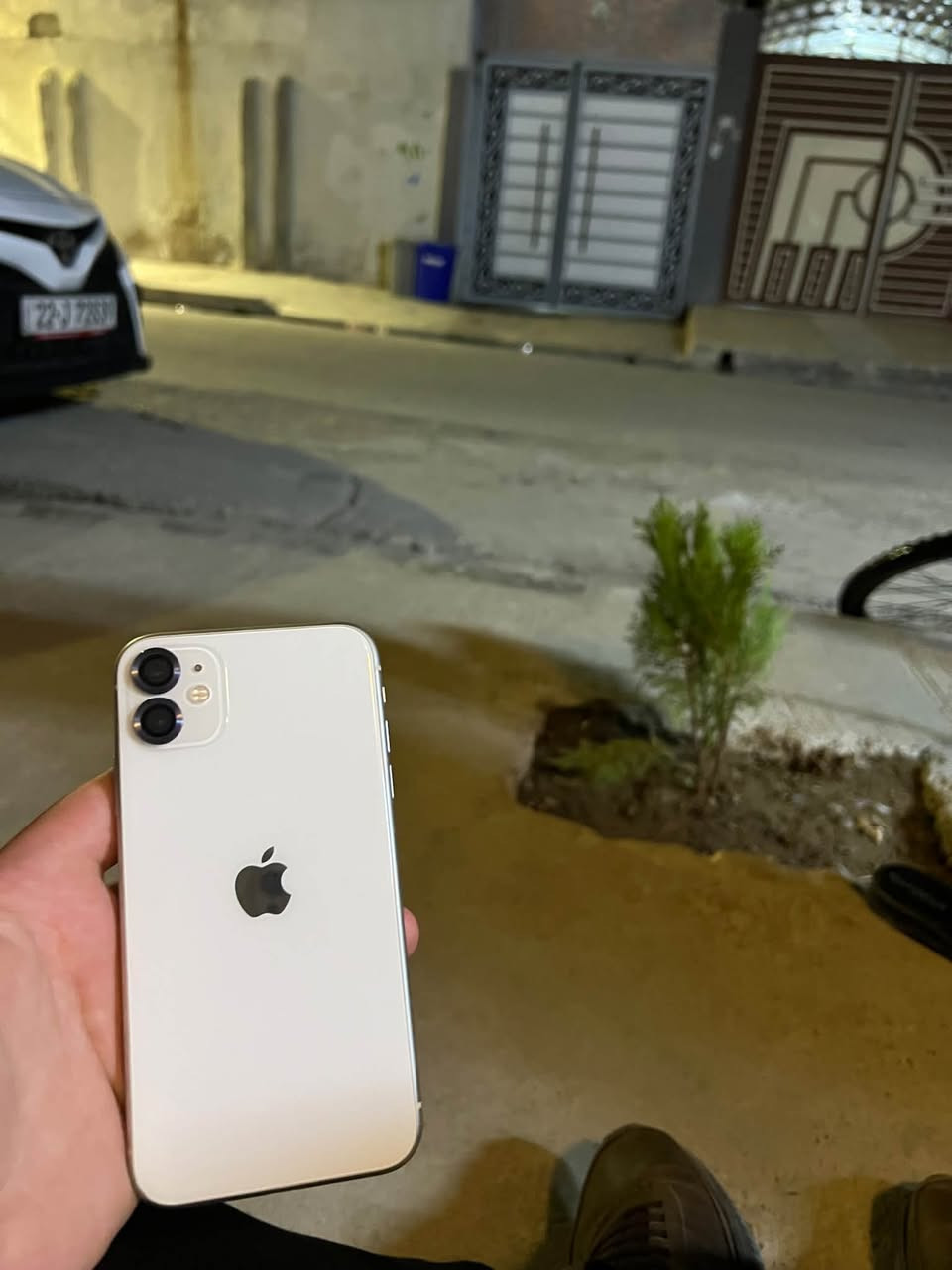 ايفون ١١عادي جهاز نضيف حيل مال بيت ما يعبر هوا بطاريه ٧٥ ما يصرف شحن السعر ٢٧٥ بي مجال الشراي يتصل ***********
