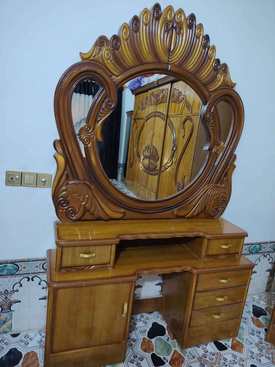 غرفه جديد ما مستخدمه للبيع شراي يتصل على الرقم ***********
