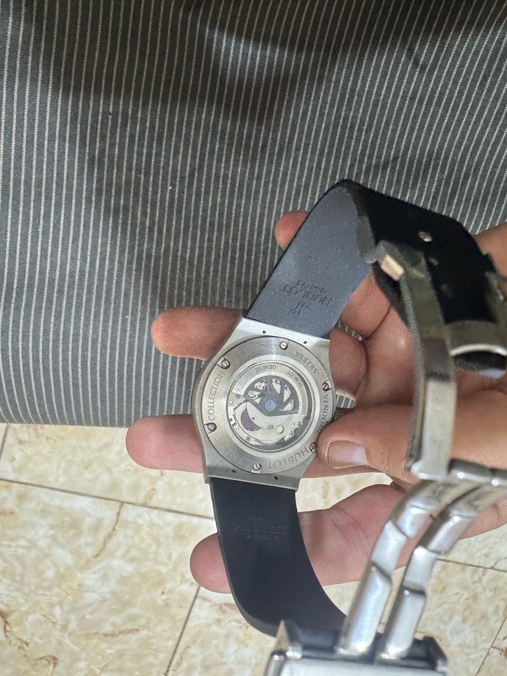 ساعة hublot كوبي ماستر نصب وحركة ايد تاريخ يومي  بالة امزن مستخدم شي قليل نظافة 95‎%‎100

السعره 50 



ديالى بعقوبه 



***********
