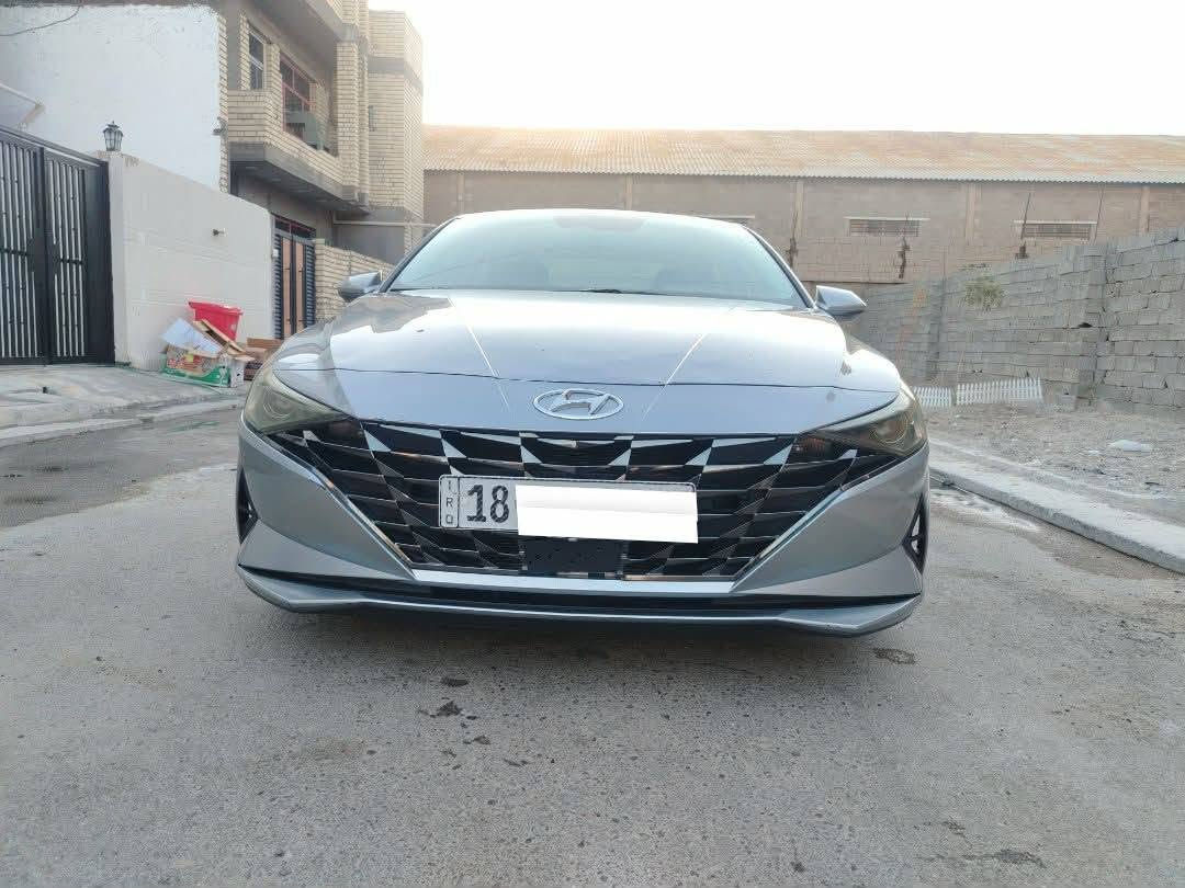 الانترا 2021 امريكي حادث بسيط بدون دواخل فوول ماعده الفتحة ليبل واحد كله
بدون ايرباك كله سليم
تحديد مسار 

توقف ذاتي 

تشغيل عن بعد 

صدر امامي خلفي بلادي 

كير مكينه تبريد كفالة

مكان بغداد الغزالية

***********
