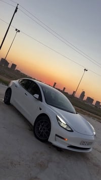 مودل 3 • ٢٠٢٣ • فول مواصفات