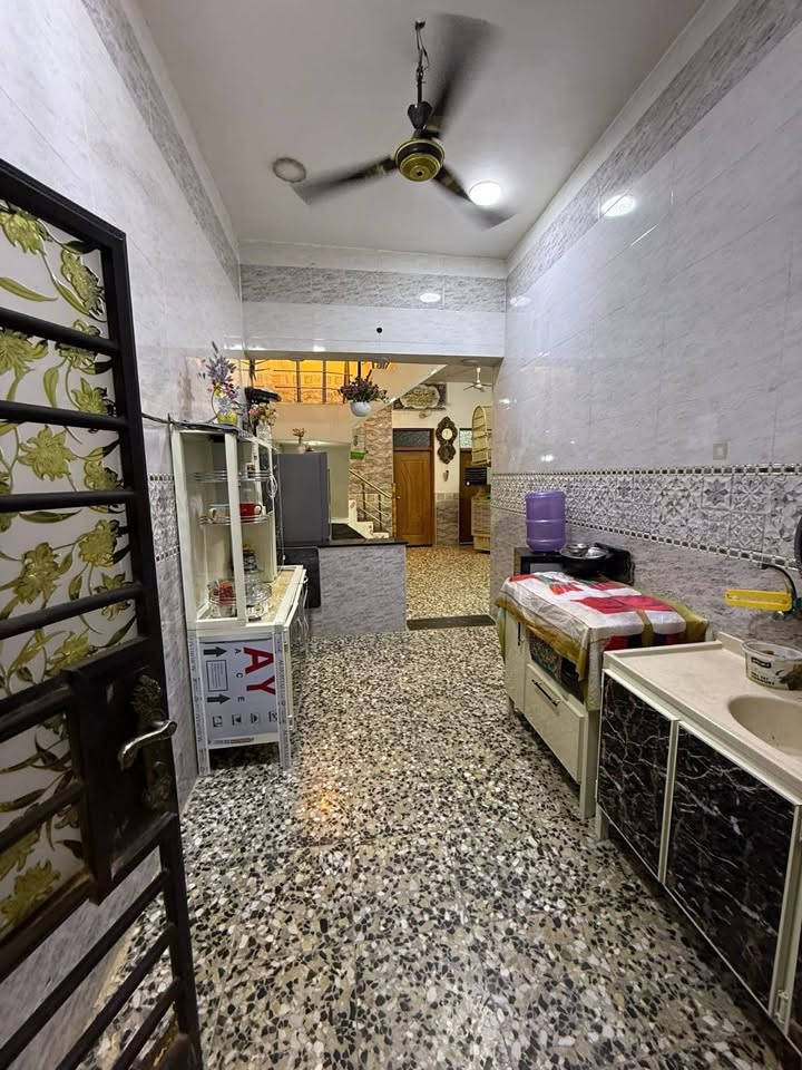 السلام عليكم

بيت مساحة 141 بناء سنة 2023 

مطلوب اسكان 40 مليون

السعر المطلوب 110

السكلات ال12 فرع مصور النرجس 

للاستفسار ***********
