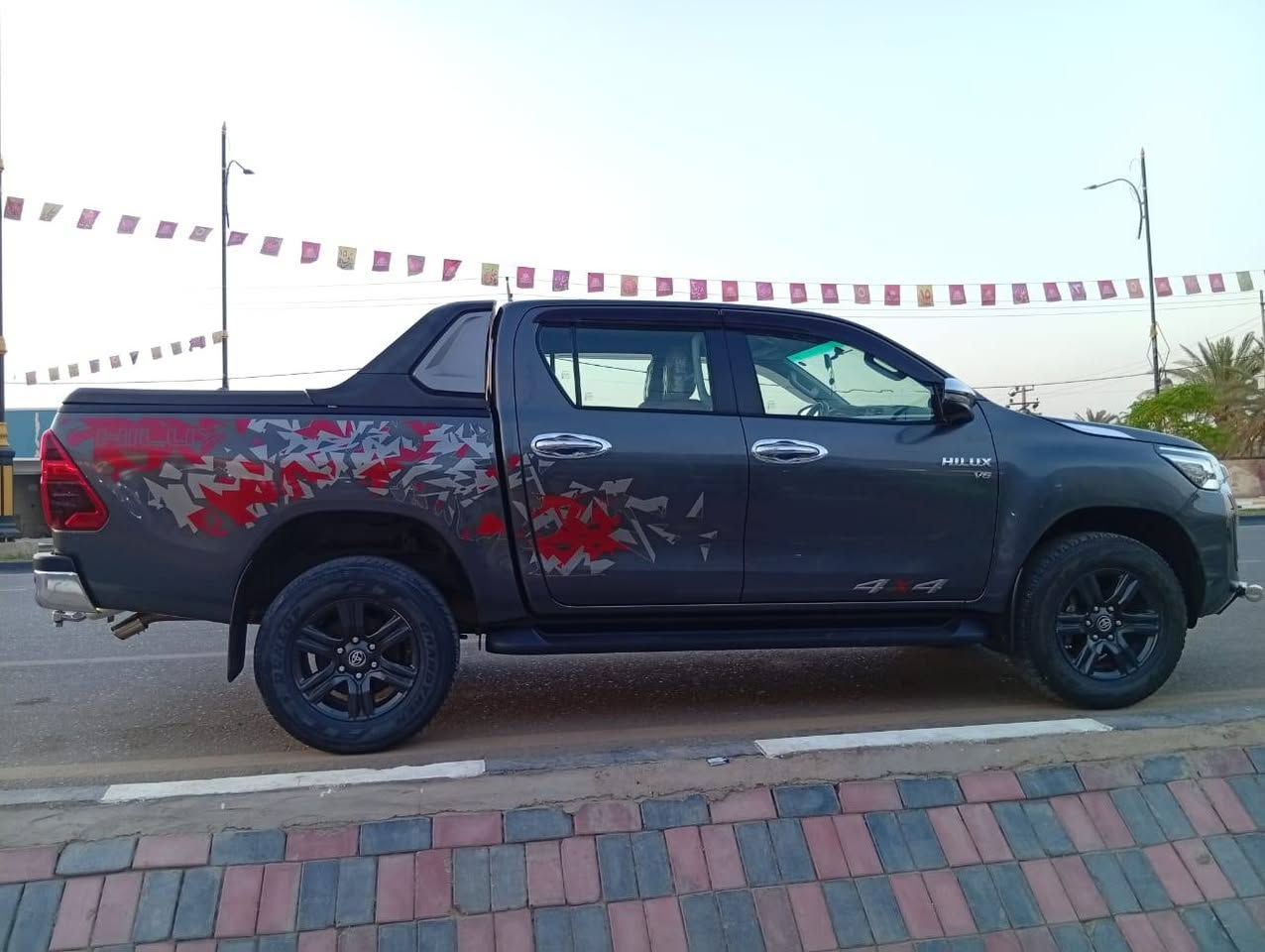 السلام عليكم هايلوكس لبيع موديل 22 مكفوله من كولشي فول مواصفات ماعده الفتحه ممشي 80 الاستفسار والاتصال على رق‏‪***********‬‏
