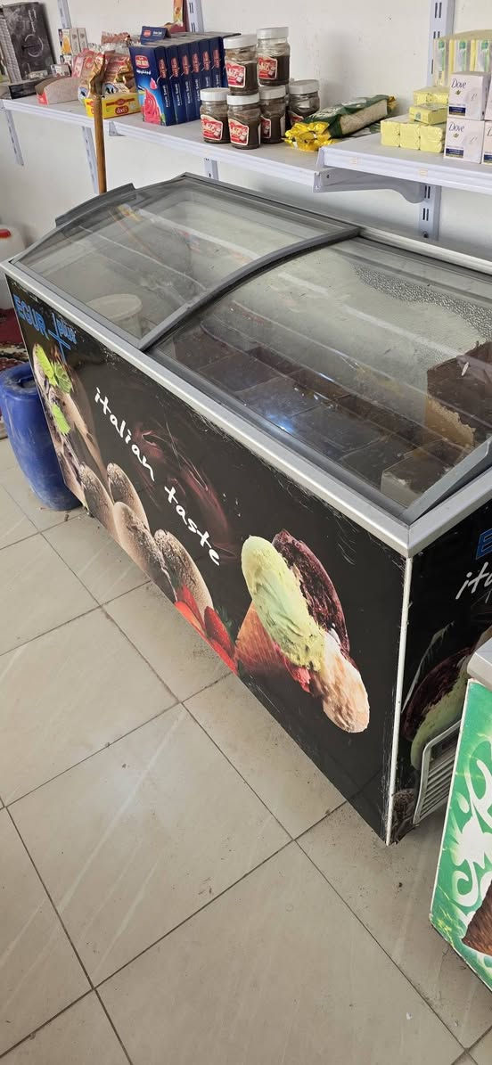 غراض محل اسواق للبيع ابي الخصي ب***********
