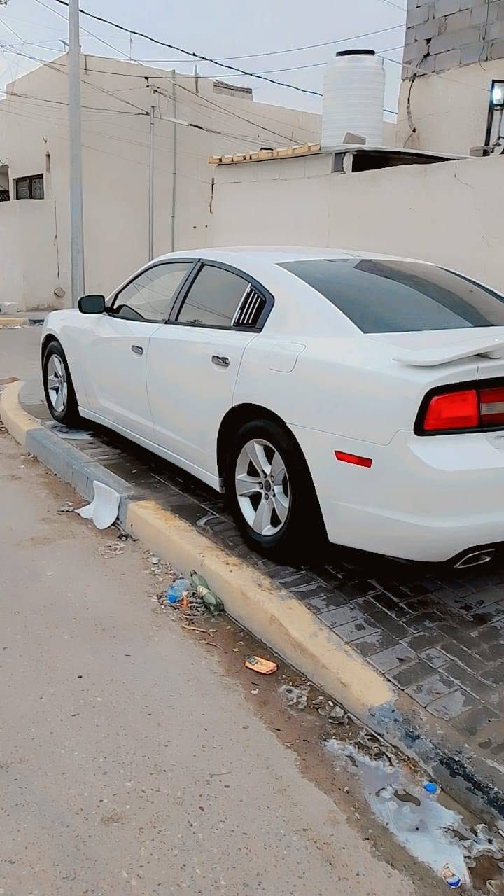 سلام عليكم جارجر موديل 2014 مكينه 3600 كصة جنطه شغلها مرتب درجه أولى متومه وجاهزه مكان السياره البصره القبله السعر 46 وبيها مجال حك الجيه مكلف بالنشر رقم صاحب السياره *********** اتصل وبالخدمه
