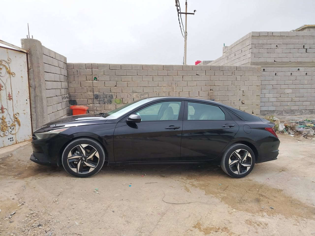 سيارة الانتره لبيع مديل 2023 وارد أمريكي مكينه 2000دوش الضربه الدعاميه الكدام والجاملق الورى طخه خفيفه تحكمات فول من عده التنته تواصل *********** السعر 138
