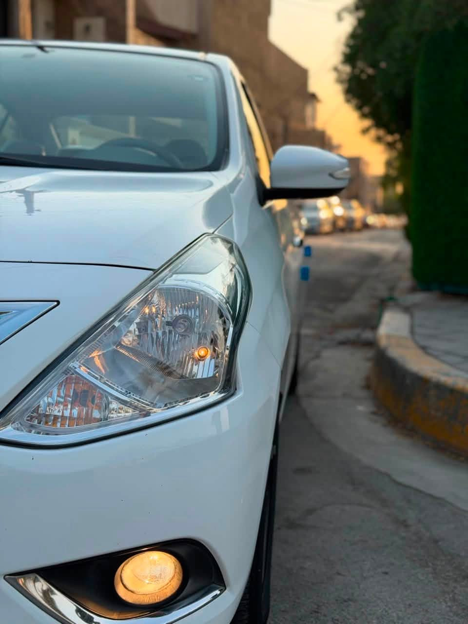 السلام عليكم للبيع نيسان سني ٢٠٢٥  رقم اربيل تحويل مباشر السياره كفاله عامه من الصبغ والتبديل والبارد شاشه كامره خلفيه حساسات تحكم ستيرن كروس سرعه قطعتين تبريد بلاجكتور بلادي 4 جام كهرباء سستم سماعات 4 السياره جديده كل نقص ما بيهه مكان السياره بغداد 
السعر (١٢٢) 
للاستفسار 
***********
