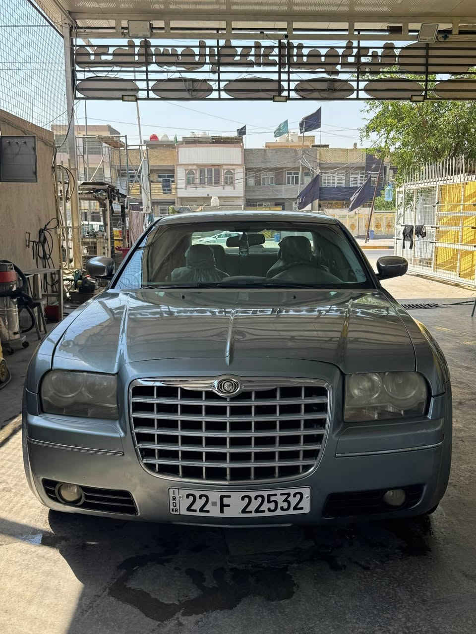 اوباما موديل 2007  بدون حادث ايرباكات سليمة محرك 3500  اصل  كير ومحرك وتبريد وكهربائيانت على البلاد  تخم تاير جديد  ويل كروم  سيارة نظيفة استخدام شخصي رقم دولي باسمي  هزة  وسنوية جديدة  مكاني بغداد للإستفسار موبايل ***********
