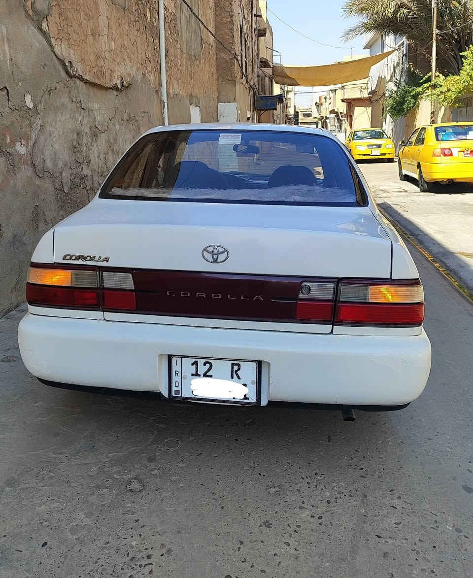 السلام عليكم سيارة كورلا  للبيع موديل 1993 رقم نينوى مسطرة هزة جديدة  بأسمي تحويل ثاني يوم وكاله ما ابيع  محرك وكير شرط تبريد شرط تدفئه شرط ضررها قطعه وحدي مع بارد فقط وملاحظات كلش صغيرة داخلها حيل نظيف وتاخذها وين ما يعجبك فحصها والسيارة قدام العين سعرها 58 الي يريدها يتصل ويدلل (***********)
