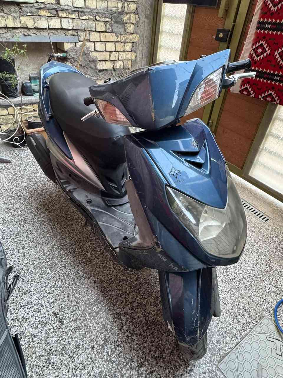 سكنس فحل دراجه كفاله بس بيها. الذيل مكسور والمكينه كفاله ما مفتوحه السعر 500 وبيها مجال قليل مكاني الشعب خلف سوق ال 4000 رقمي ***********
