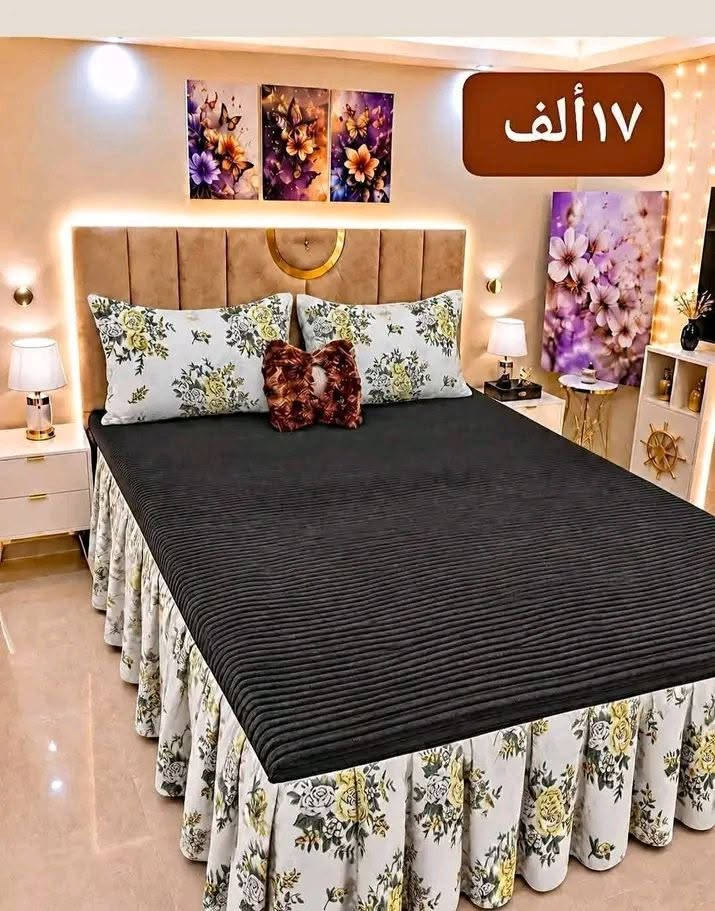 فرشات خاوليسعر١٦
توصيل موجود كل محافظات 
بابل ٣محافضات ٤

نص مكتوب في الصور:
- @9_2omal
- مقدف شتائي 16 الف
- ١٧ ألف
- Avore music ·... ♫