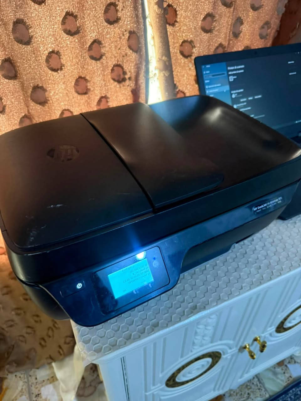 السلام عليكم طابعه نضيفه hp  نضيفه شغاله شرط الفحص بسعر مناسب جدا مكان البيع بغداد فقط   للاستفسار اكثر اتصل على الرقم ***********

