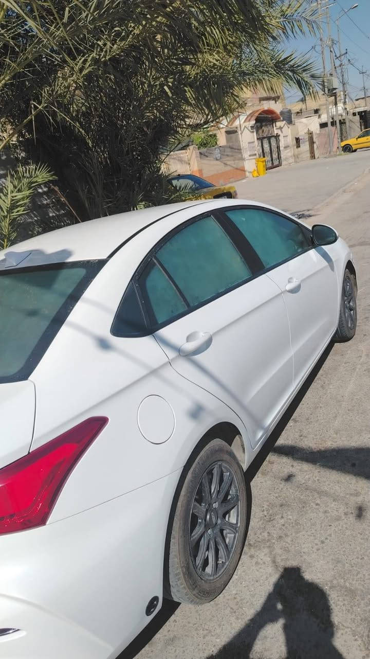 السلام عليكم
سيارة شيري اريزر 5 زيرو ماشية قليل (٢٤)  رقم بغداد
٢٠٢٥ بيهة طخة بالداعمية الامامية كولش بسيطه وبيهة منظومه غاز كاملة سيارة غاز وبانزين خير من الله وتبريدهة ثلج يعني متحك راسك من تاخذهة  ب اسم اخوي يعني شوكت متريد احولك سعر ١٠٥ وبيها مجال مكاني بغداد الشعب 
***********
