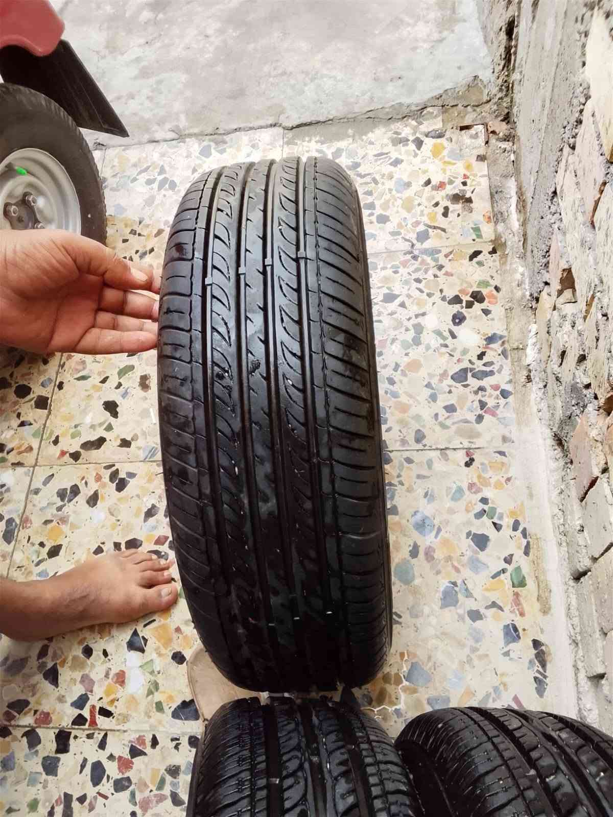 تايرات • ١٧٥/٧٠/١٣ • ٣عدد