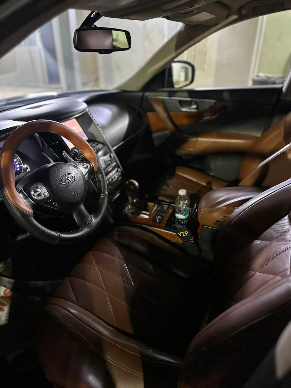 انفنتي خليجي 2015 Qx70
كير ومكينه مكفول
السياره من دعاميه للدعاميه جاهزه  
رقم و سنوى جديد 
فول مواصفات 1/1
نص باب بخ 
مكان زاخو 
سعر 128 قفل 
***********
