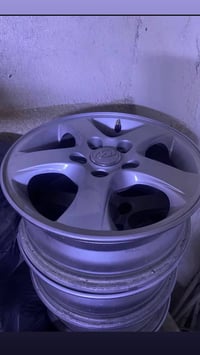 للبيع جديد مال شركه صبغه جديده سعره ١٧٥ وبي مجال رقمي 07764582206