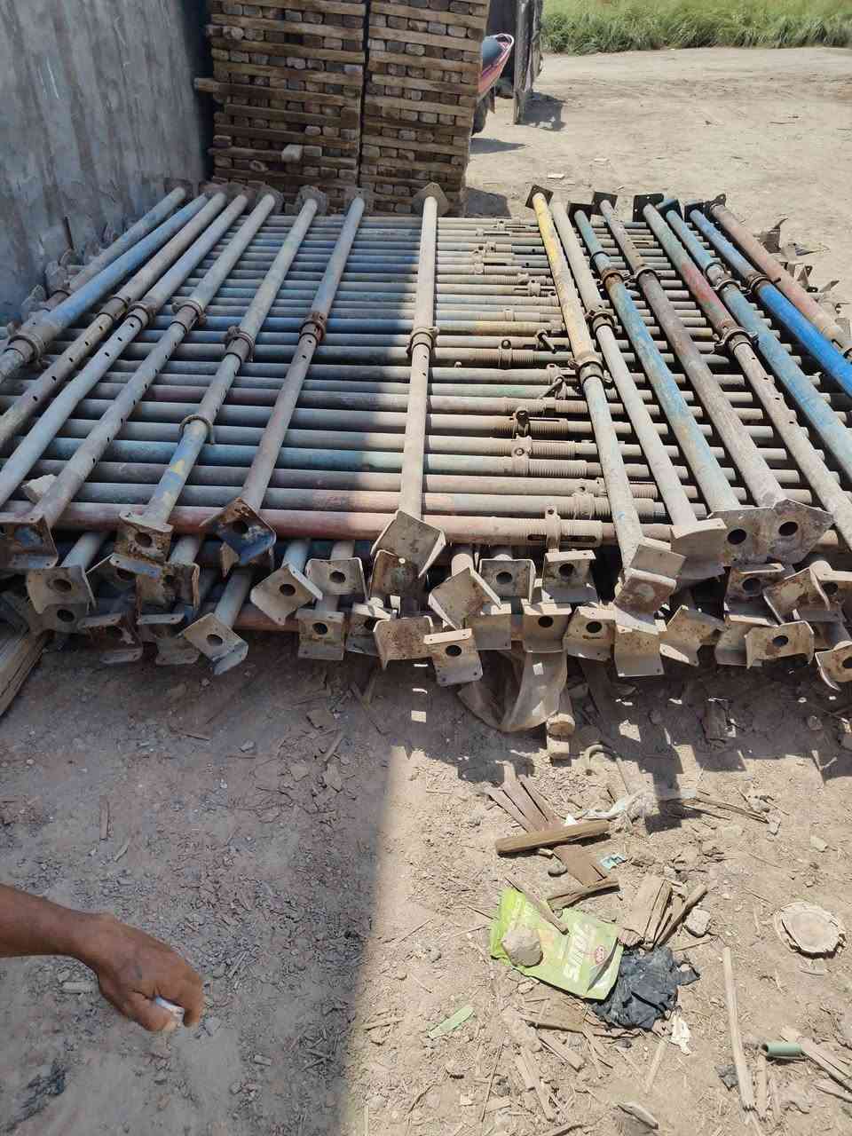 جكات حاظن نظيف طول 4 متر
العدد 166 جك للاستفسار الاتصال على الرقم *********** الحله
