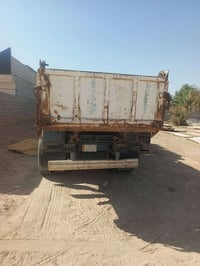 شاحنة