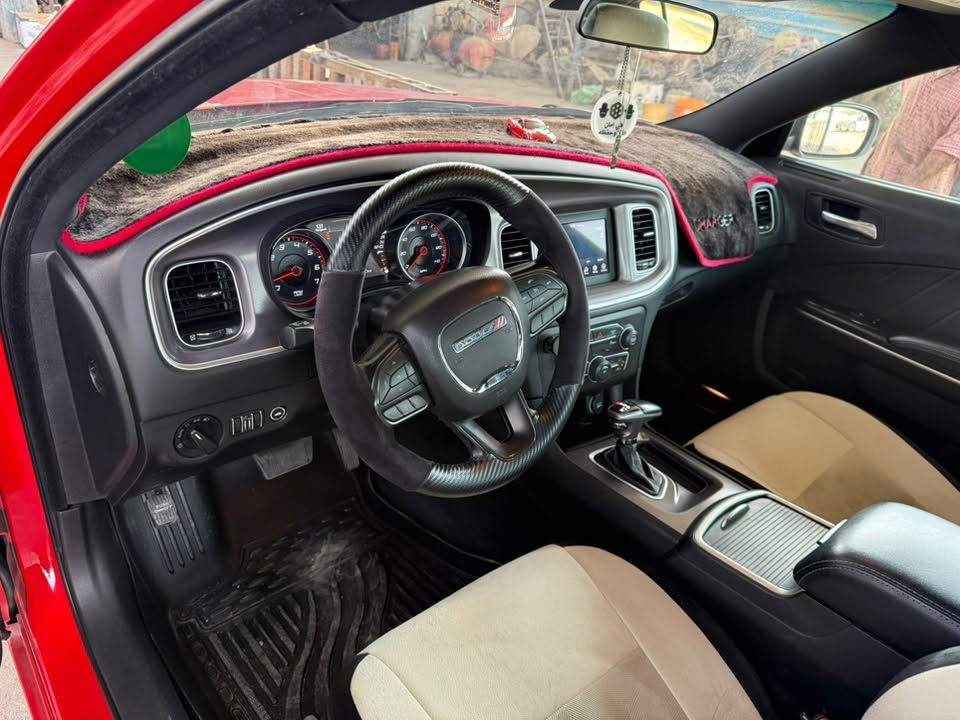 تشارجر SXT • ٢٠٢٢ • حادث وصبغ
