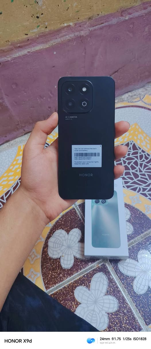 سلام عليكم  هونر x9b
الجهاز نضيف اخو الجديد 
كرتونته ويا سعره 175 بغداد البياع حي التراث ***********
