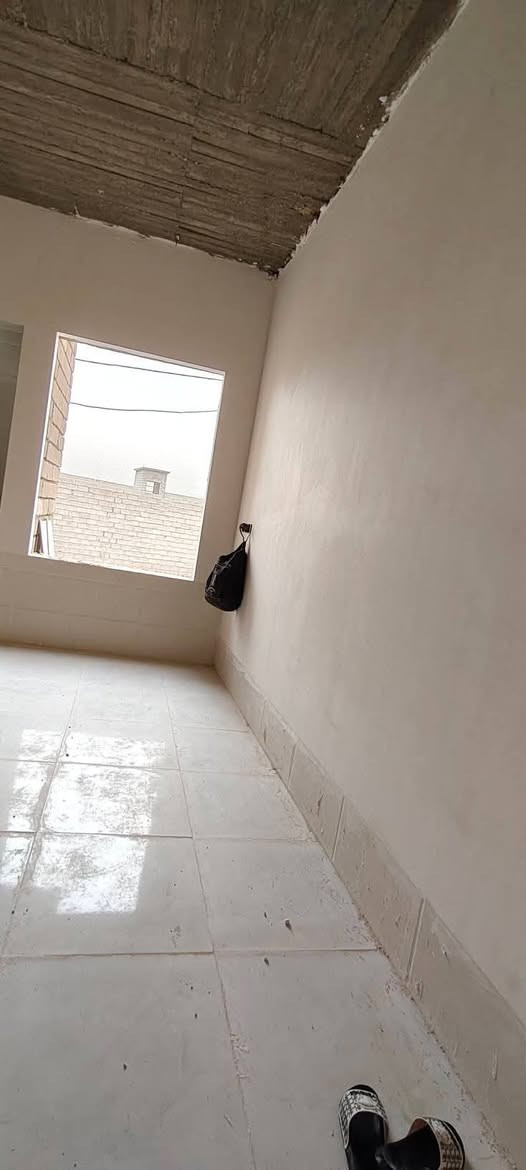 سلام عليكم اسطه بياض شغل درجه اوله متفرغ سعر مناسب ***********
